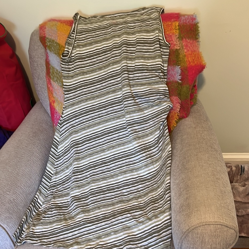 Like New!!!  Talbots Striped Dress - Picture 4 of 4